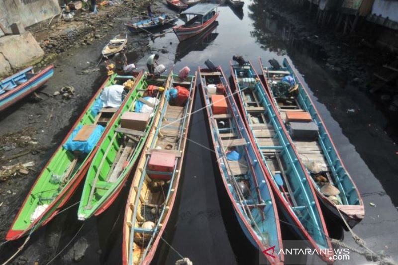 Bantuan Bagi Kelompok Nelayan Padang