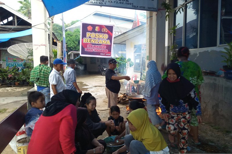 Sebanyak 730 kepala keluarga terdampak banjir di Kota Solok