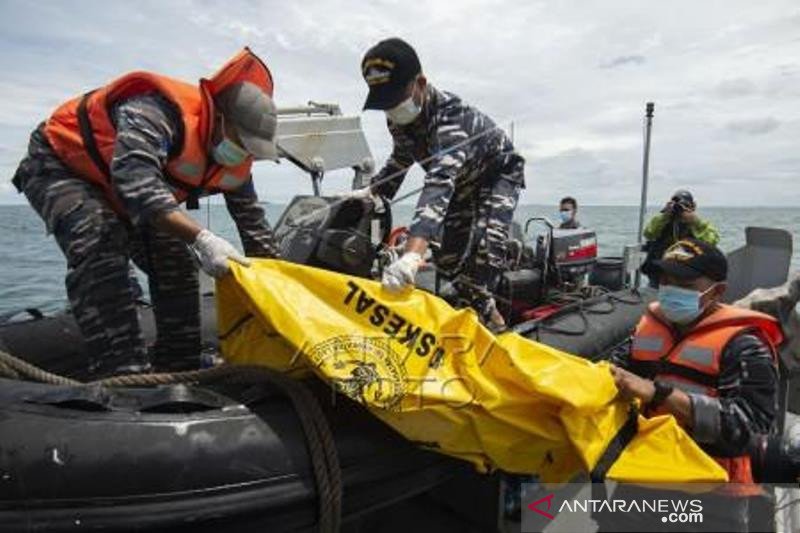 Hari Keempat Pencarian Korban Pesawat Sriwijaya