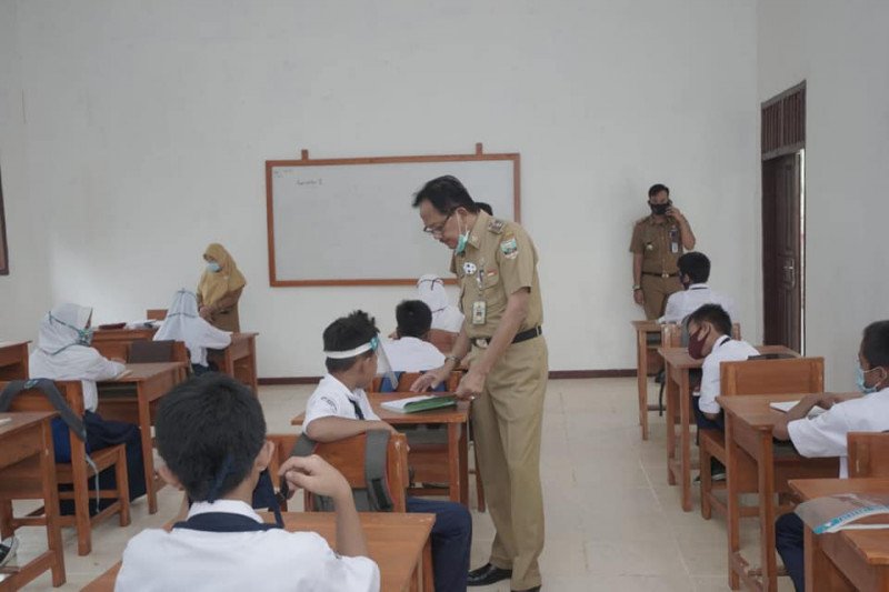 Mendikbud Nadiem terbitkan surat edaran peniadaan UN dan ujian sekolah