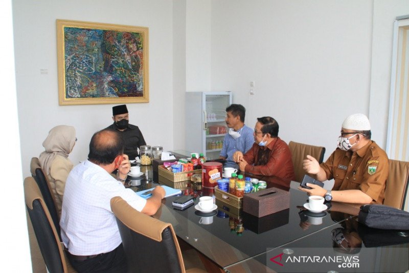 Pensiunan bank di Padang Panjang bentuk koperasi HBB berantas jeratan rentenir