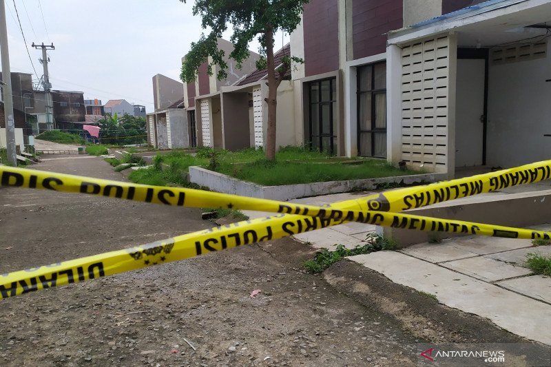 BPBD Sumedang dirikan tenda pengungsian warga terdampak tanah longsor