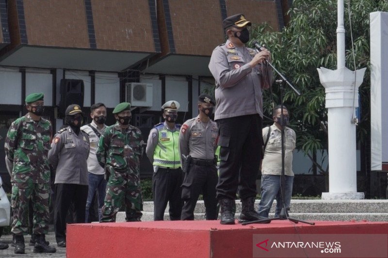 Kapolres Garut: Jangan ragu tegakkan hukum cegah penyebaran COVID-19