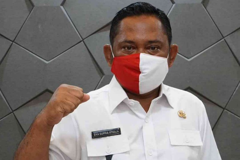 Bupati Bekasi siap jadi orang pertama  divaksin COVID-19