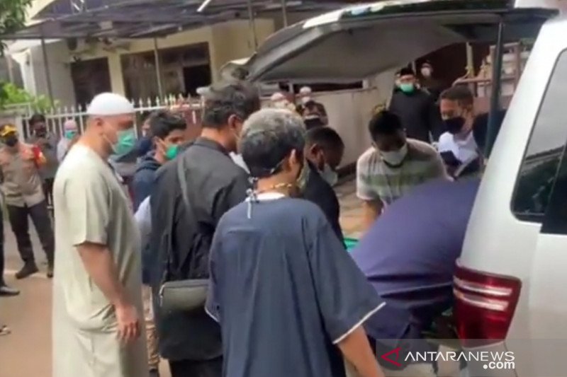 Jenazah Syekh Ali Jaber disemayamkan di rumah duka Pulogadung, Jakarta