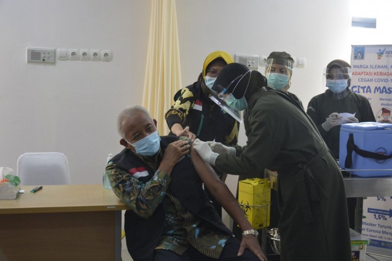 Dinkes Sleman: Tenaga kesehatan bisa divaksin COVID-19 di seluruh fasyankes