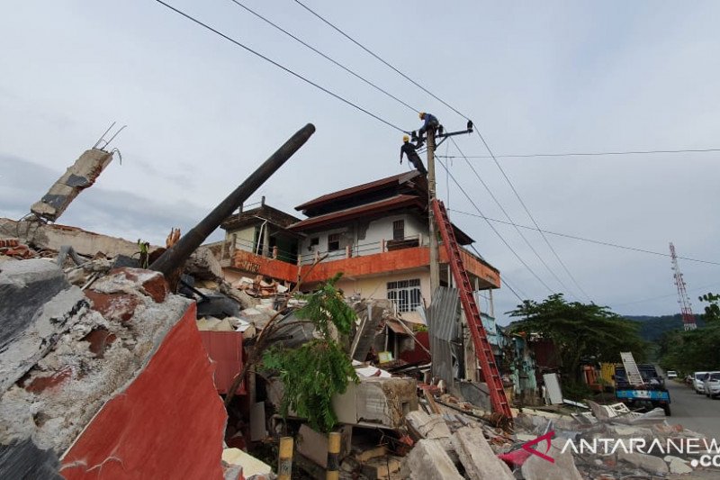 Gerak cepat PLN pulihkan listrik di Majene Sulawesi Barat tuai apresiasi
