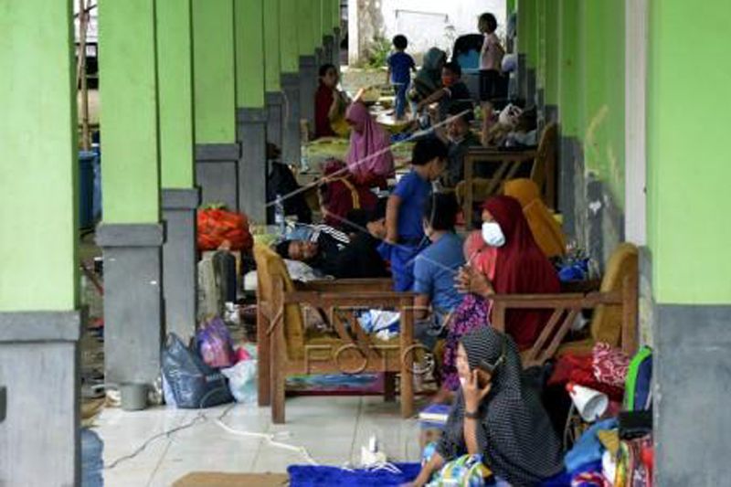 Pengungsi korban gempa bumi di Mamuju