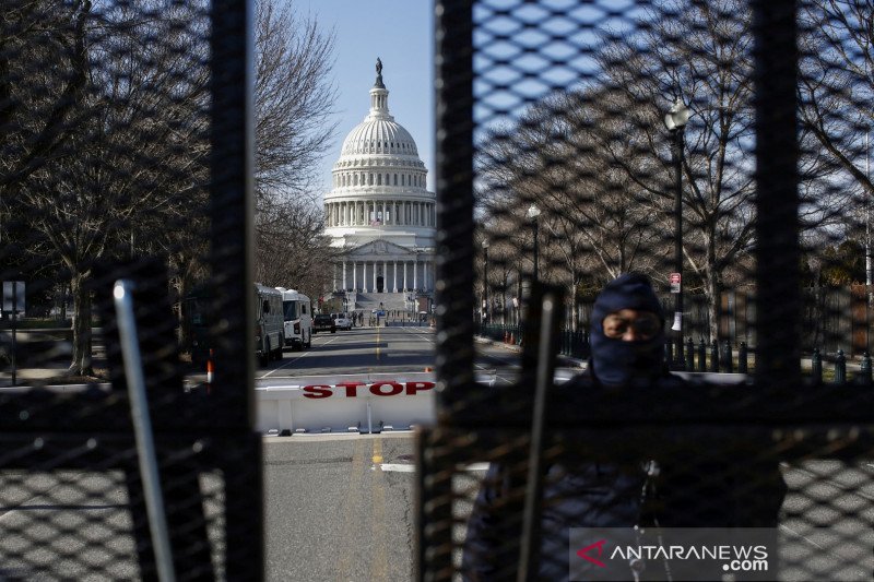 Otoritas AS tangkap pejabat yang hendak memprotes pelantikan Presiden Biden