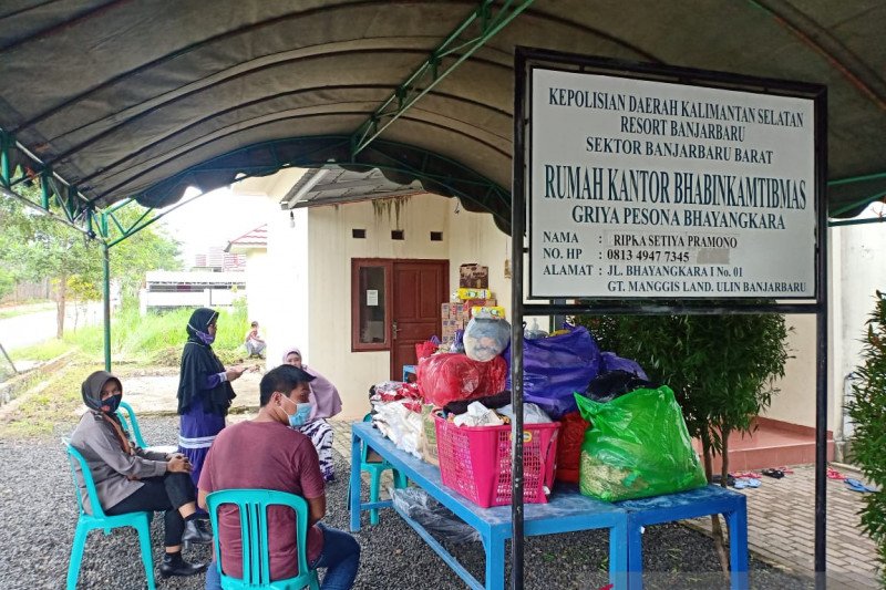 Rukan Bhabinkamtibmas menjadi tempat pengungsian korban banjir di Kalsel