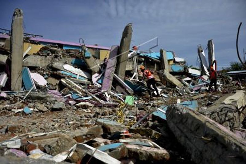 Hari keempat pencarian korban gempa di Mamuju