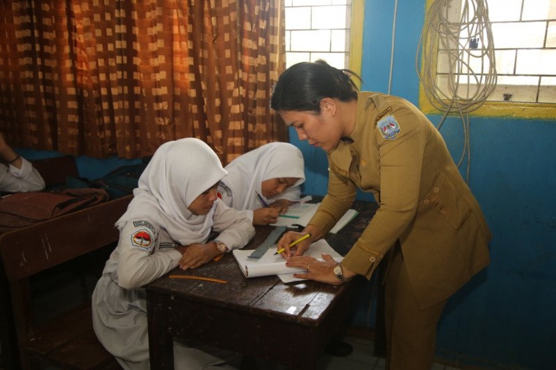 2021, Pemprov Kembali Berikan Insentif untuk GTT dan GTY Jenjang SLTA