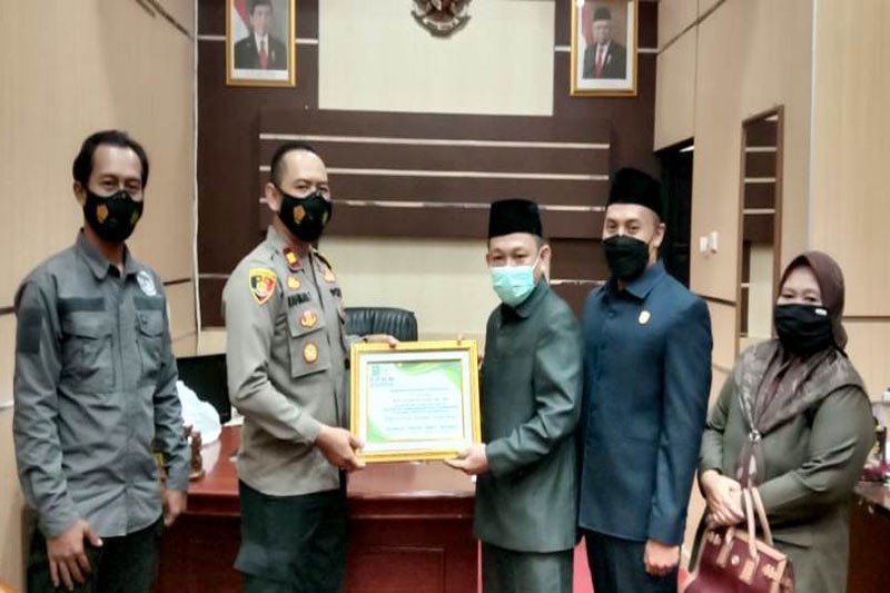 Ungkap kasus pembunuhan, Fraksi PKB beri penghargaan Kapolsek Montallat