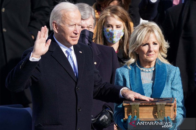 Pelantikan Joe Biden dan Kamala Harris diwarnai sepinya jalanan Washington