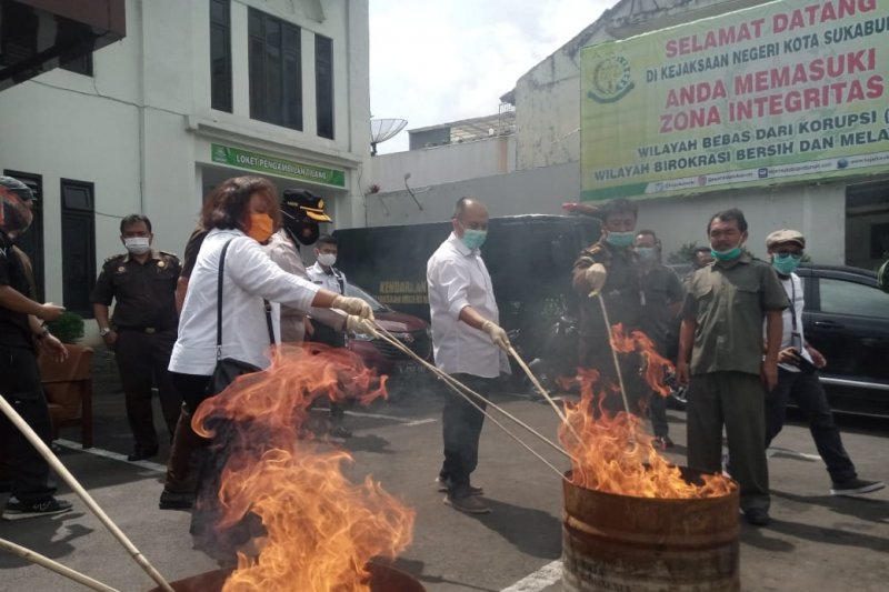 Kejari Kota Sukabumi musnahkan barang bukti tindak kejahatan didominasi narkoba