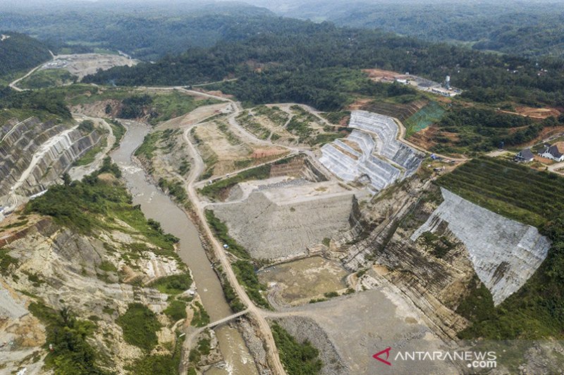 Pembangunan bendungan Leuwi Keris