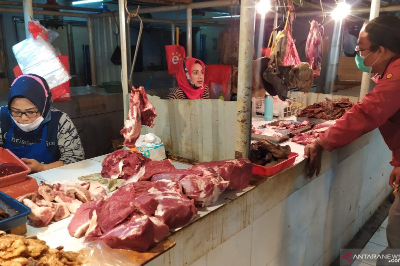 Disdagin pastikan harga daging belum naik signifikan di Kota Bandung