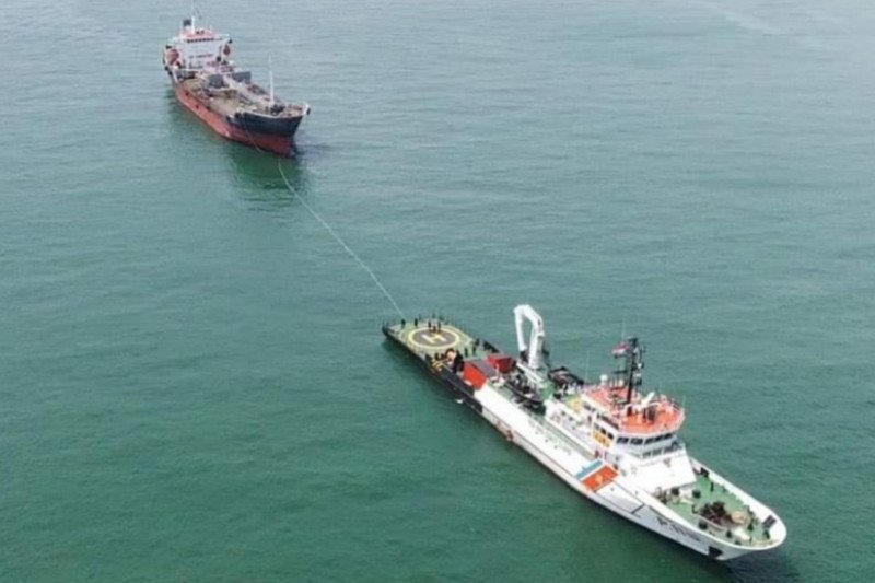 Kapal berbendera Mongolia hanyut di perairan Bintan