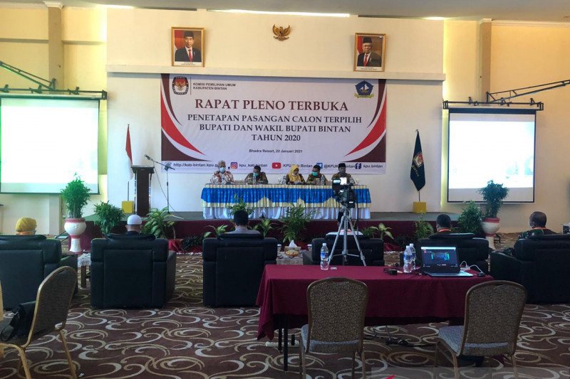 Apri-Roby ditetapkan sebagai kepala daerah terpilih