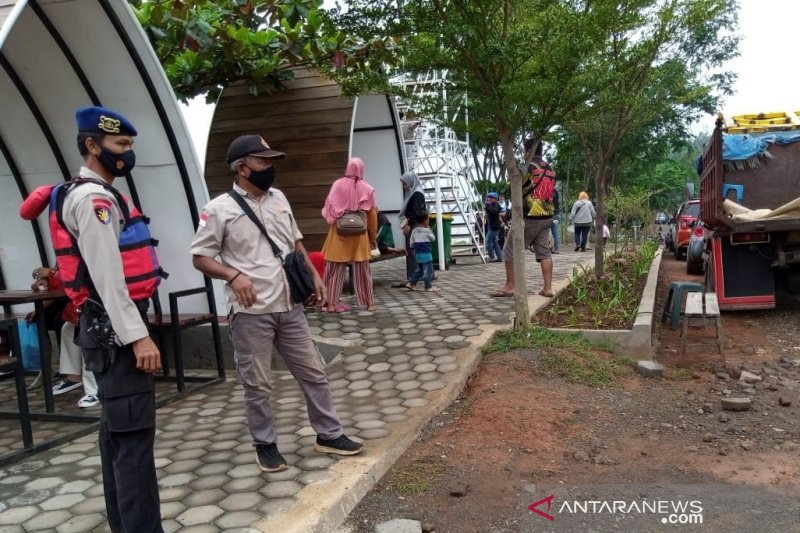 Polisi Air Sumedang tingkatkan patroli prokes di wisata Jatigede