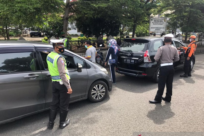Langgar PPKM warga luar Sukabumi diperintahkan kembali ke daerah asal