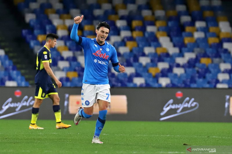 Napoli masuk empat besar setelah menang atas Parma