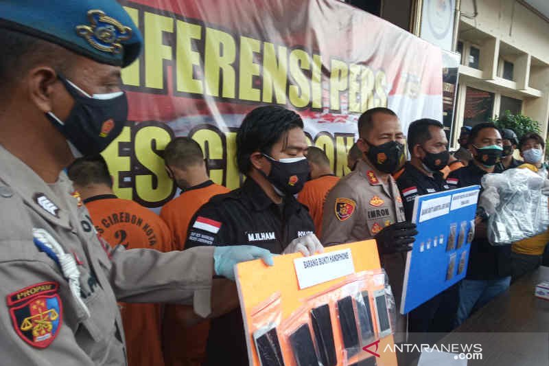 15 tersangka pengedar narkotika di Cirebon dicokok polisi