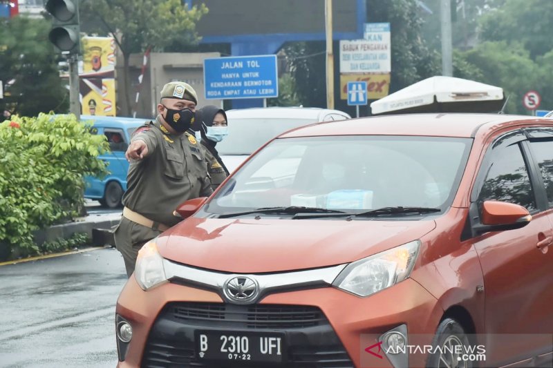 153 petugas periksa surat hasil tes antigen di sembilan posko Bogor