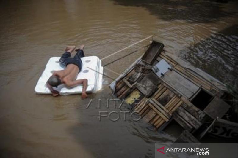 Banjir Di Cimahi