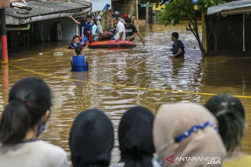 Banjir Rendam Rajawali