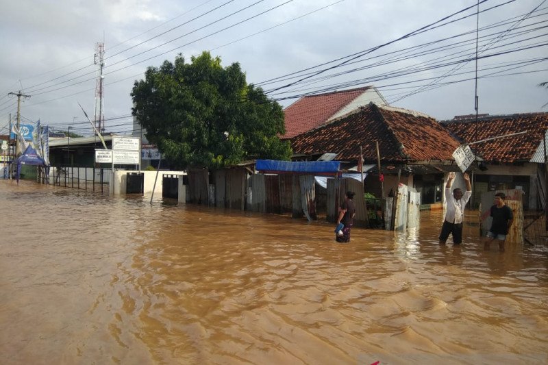 Ribuan rumah di 30 desa Kabupaten Karawang terendam banjir