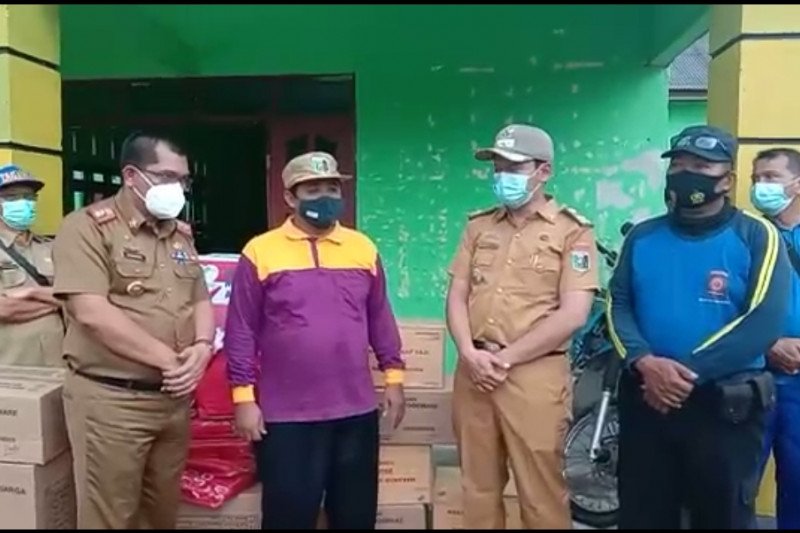 Desa Karya Makmur di Lampung Timur diterjang angin kencang, 12 rumah rusak ringan