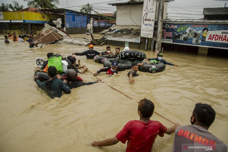 372 bencana alam terjadi di wilayah Indonesia sejak awal 2021  ANTARA News