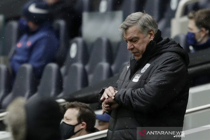 Sam Allardyce berharap keberuntungan memihak West Bromwich saat jamu MU