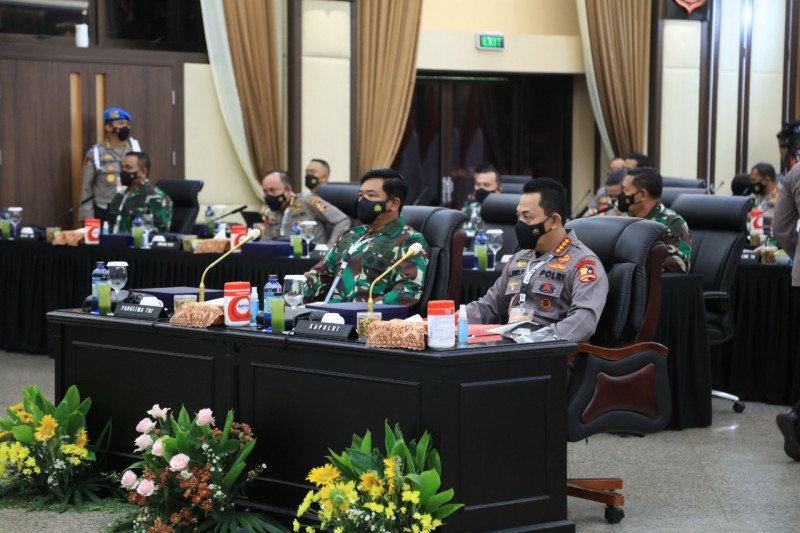 Rapim 2021 solidkan TNI-Polri kawal program vaksinasi dan pulihkan ekonomi