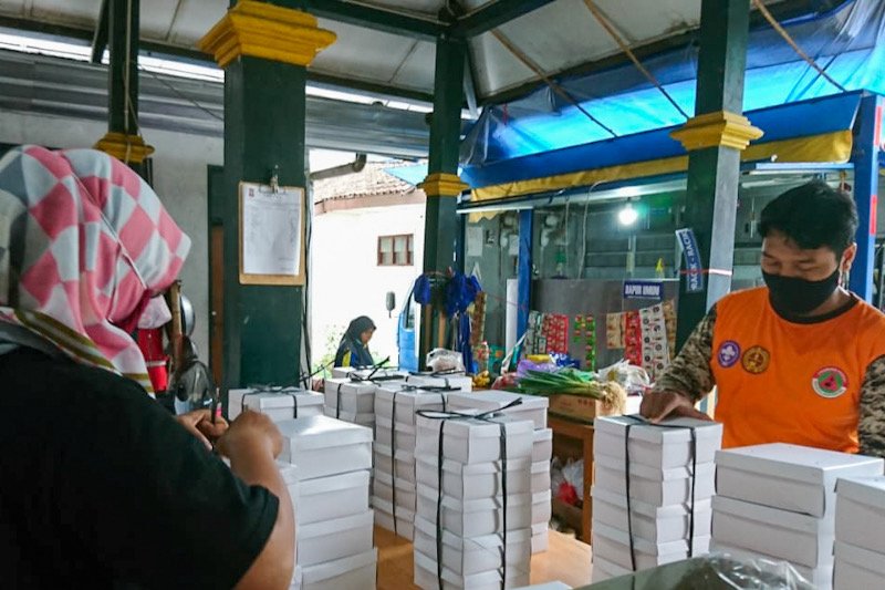 Dinsos Yogyakarta memastikan logistik isolasi mandiri penuhi aturan gizi