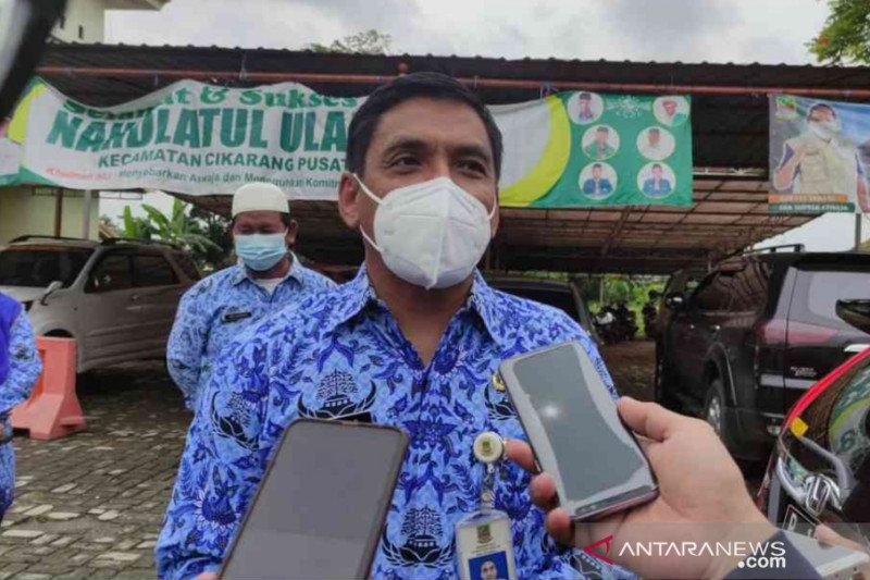 18.000 tenaga pendidik Kabupaten Bekasi terima vaksin tahap dua