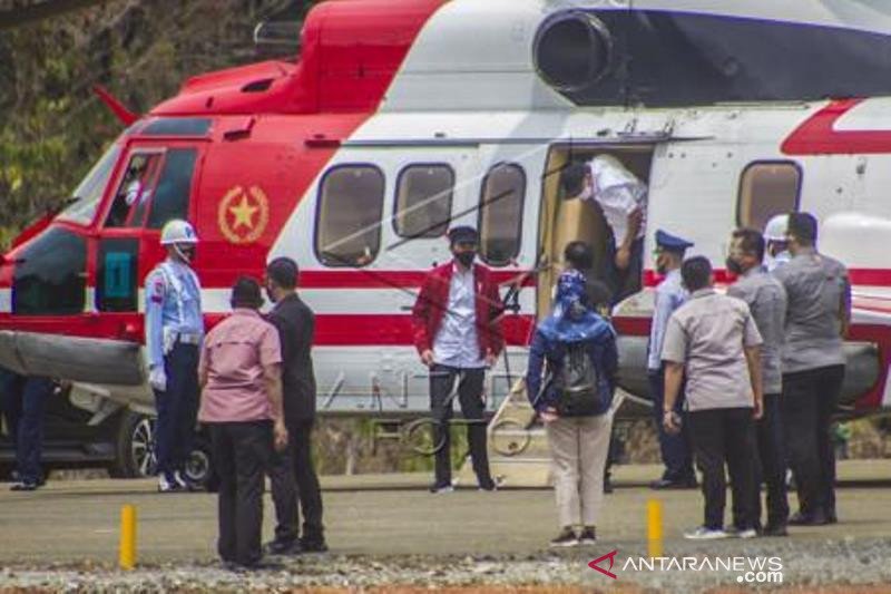 PRESIDEN RESMIKAN BENDUNGAN TAPIN