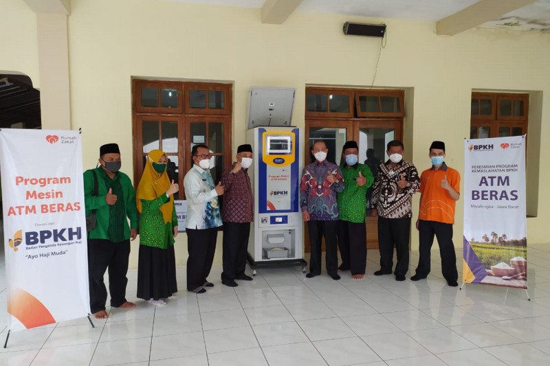 BPKH bersama Rumah Zakat luncurkan Program Lumbung Padi dan ATM Beras