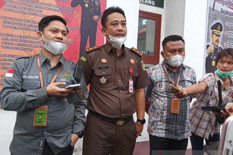 Kejari Metro tahan dua tersangka kasus korupsi Pasar Cendrawasih