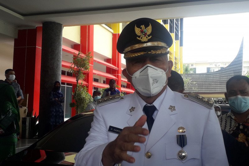Bupati Pasaman Barat ingatkan perusahaan sawit tentang kewajiban pada masyarakat