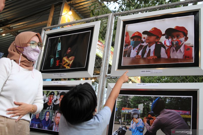 PAMERAN FOTO SETAHUN PANDEMI COVID-19