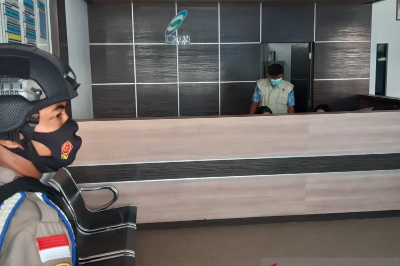 KPK geledah tiga rumah terkait kasus cukai rokok