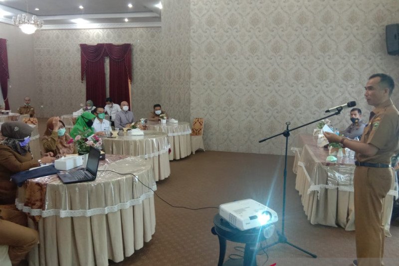 Dinkes Kabupaten Solok targetkan 1.443 orang ikuti vaksinasi COVID-19 tahap dua