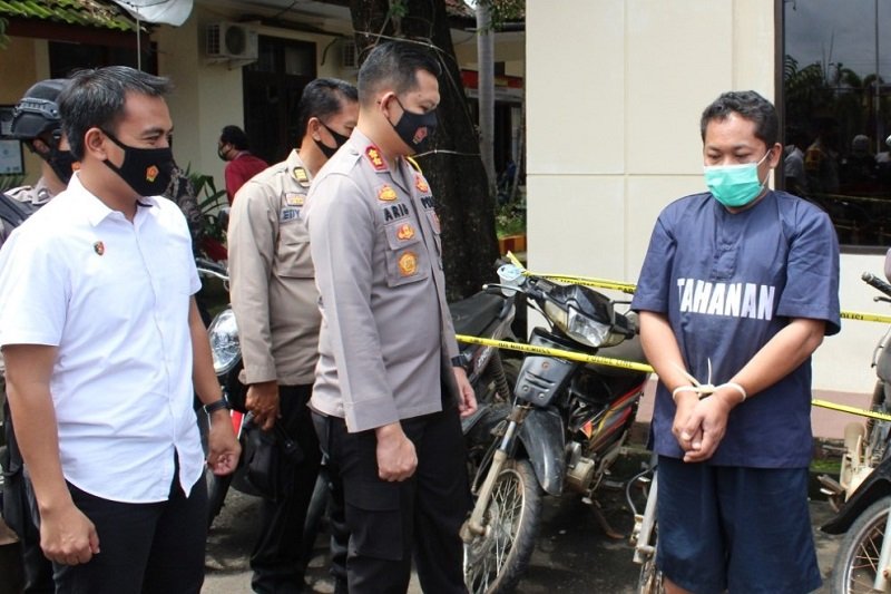 Polisi Tangkap Pencuri Spesialis Sepeda Motor Terparkir Di Masjid ...