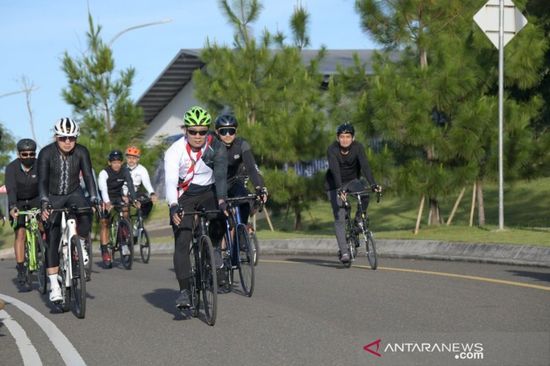 Pemkab Bandung Barat berupaya tingkatkan pendapatan UMKM dengan Triathlon