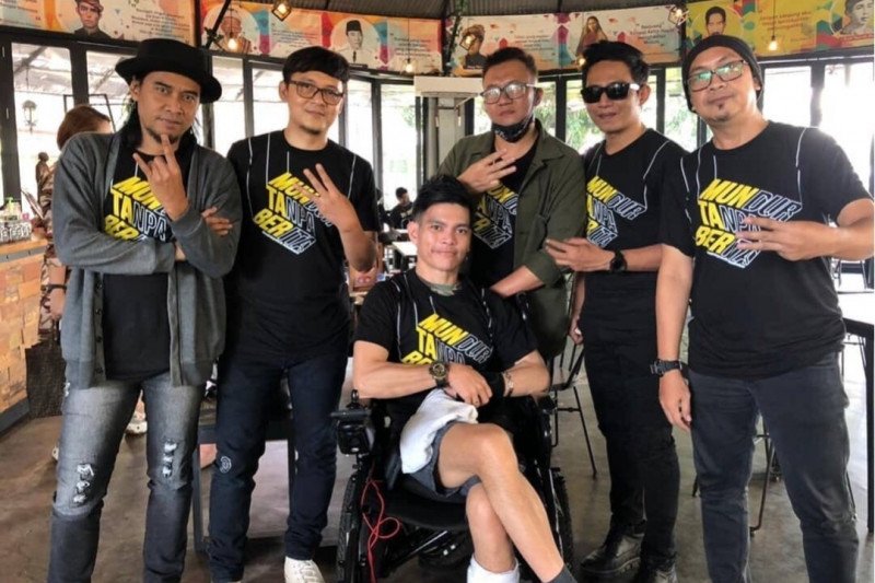 Grup musik El Kasih kembali hadir dengan lagu 