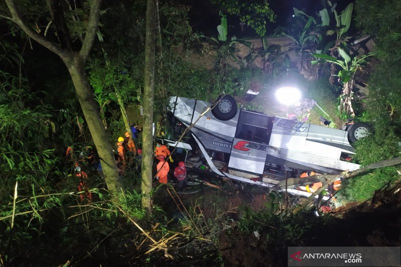 Sopir bus kecelakaan maut di Sumedang jadi tersangka