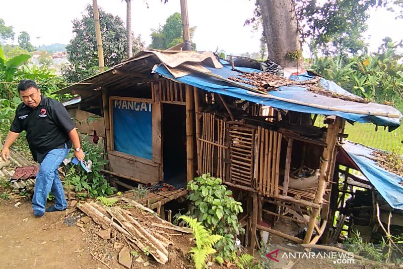 Pemprov Jabar salurkan bantuan rutilahu untuk 1.480 rumah di Garut