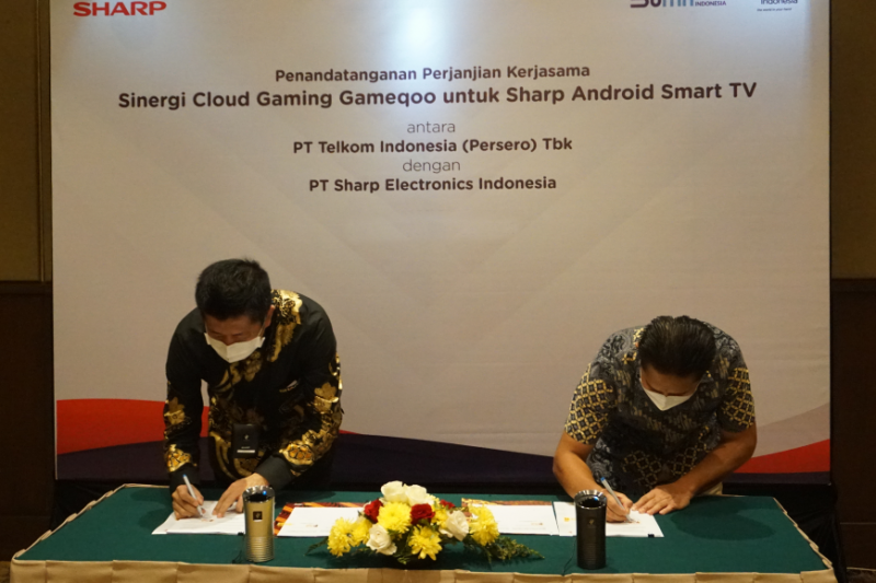 Sharp gandeng Telkom perkenalkan TV game streaming pertama